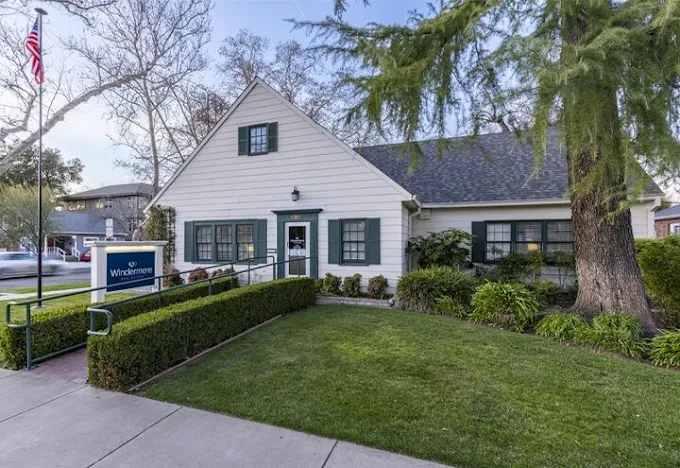 Exterior or GHL home loan office in Davis, CA