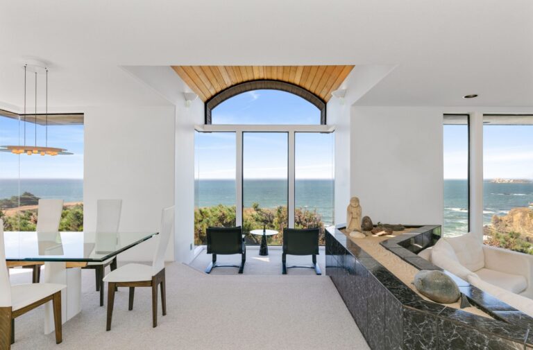 Modern coastal home along the California shoreline