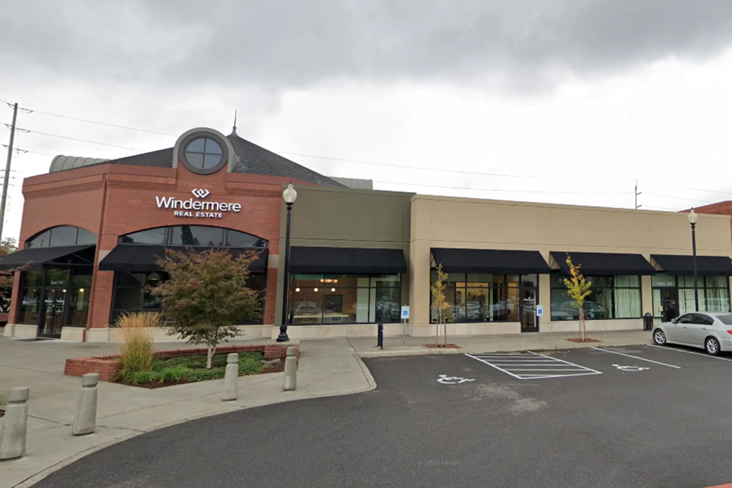 Exterior of Generations Home Loans Mortgage Advisors in Vancouver, WA